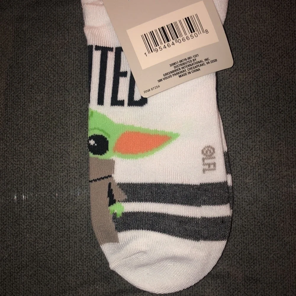 Star Wars Boys No Show Socks Size 4-10 baby yoda NWT
